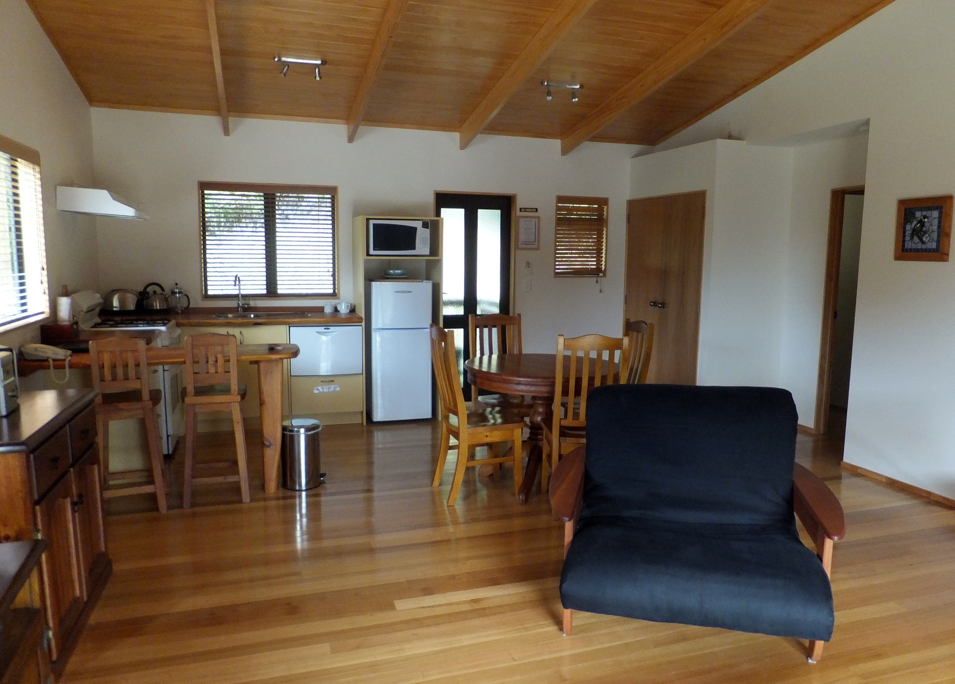 open-plan-1336101_1920